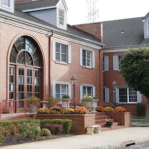 Colts Neck Inn Hotel
